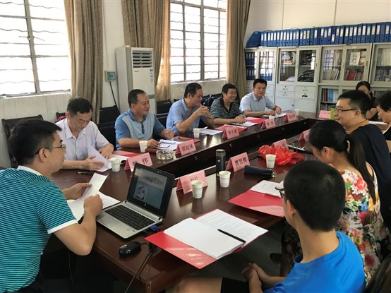 E:团工作系部新闻机械工程系4轴立式加工中心论证会顺利召开7-09-16 100313.jpg